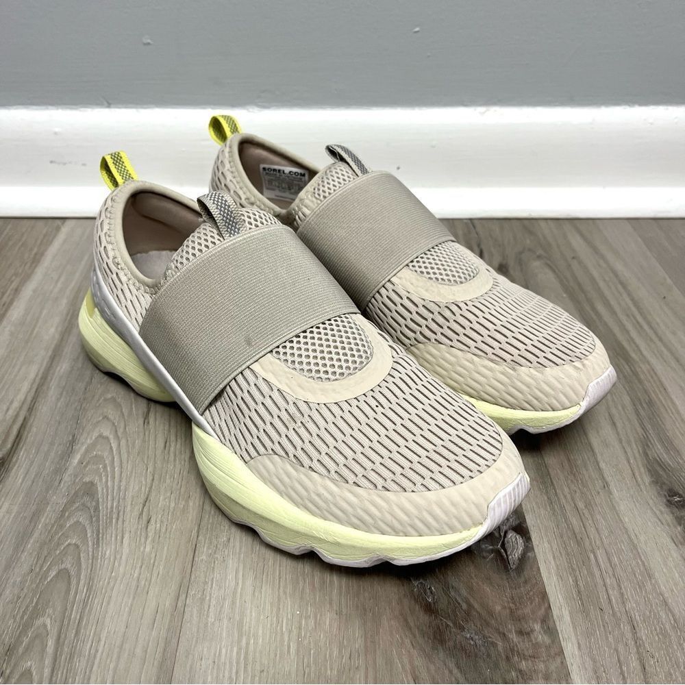 Sorel Sneakers Women's 9.5 Kinetic Impact Strap Stone Gray & Yellow Slip-On
